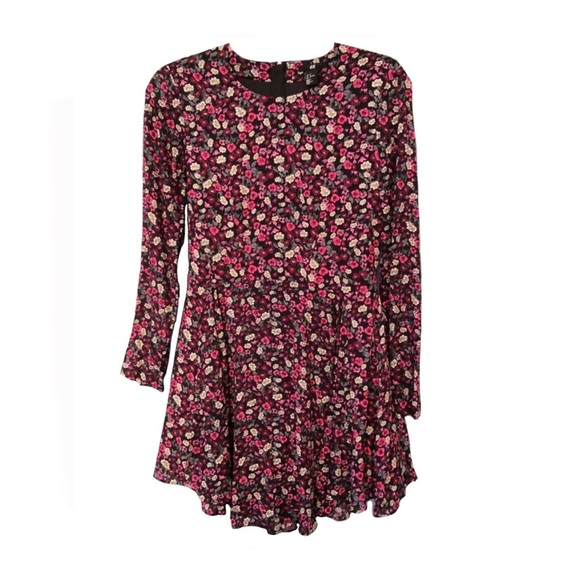 H&M Dresses & Skirts - Floral Fit and Flare Dress